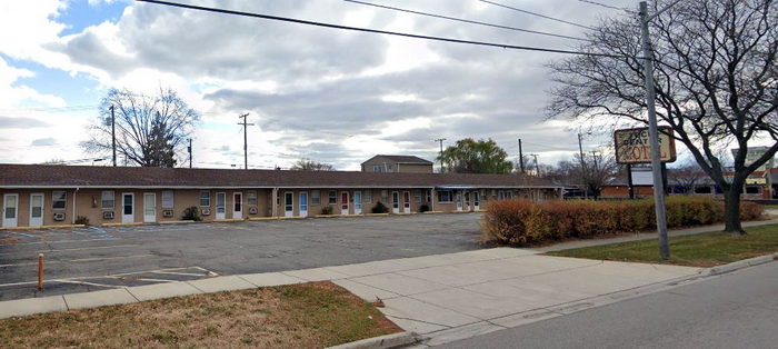 Tech Center Motel (Van Dyke Extended Stay) - 2020 Street View (newer photo)